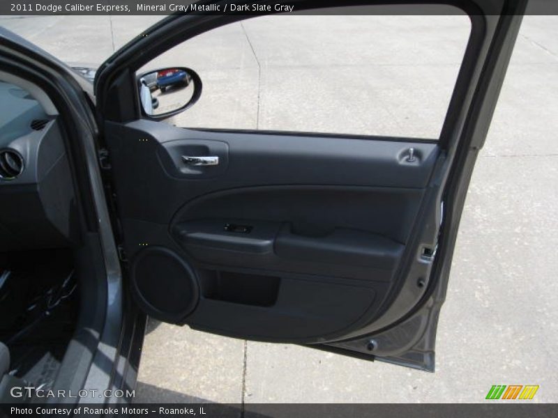 Mineral Gray Metallic / Dark Slate Gray 2011 Dodge Caliber Express