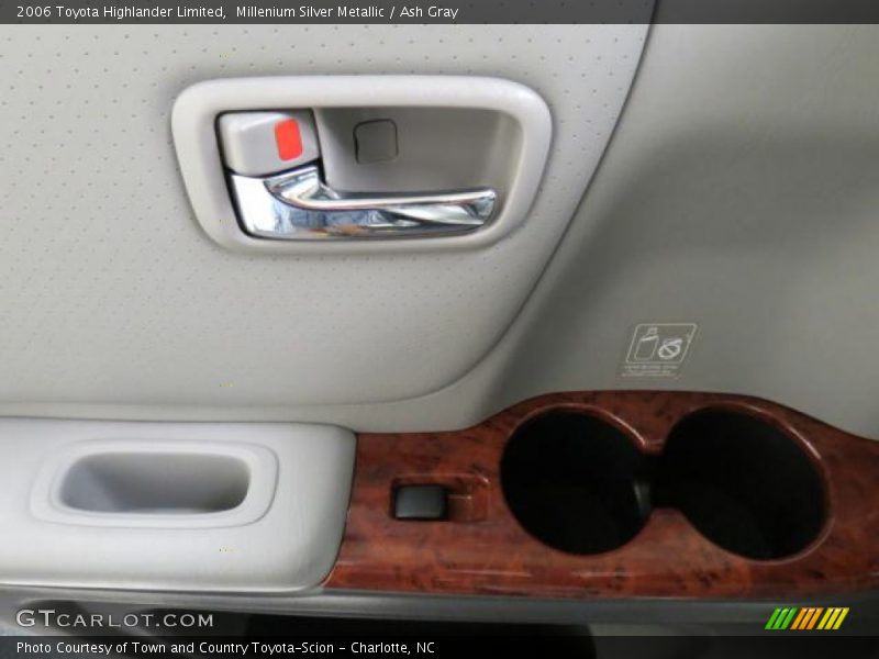 Millenium Silver Metallic / Ash Gray 2006 Toyota Highlander Limited