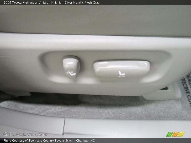 Millenium Silver Metallic / Ash Gray 2006 Toyota Highlander Limited