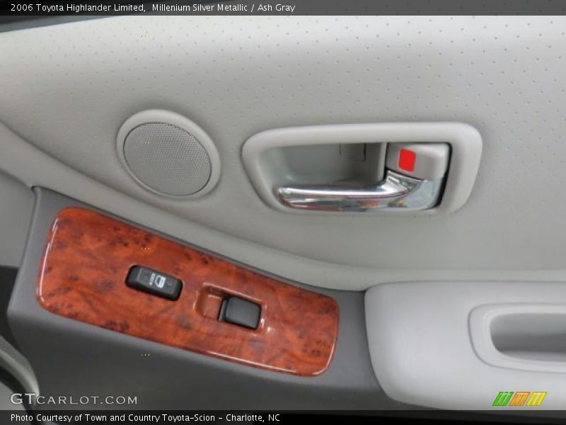 Millenium Silver Metallic / Ash Gray 2006 Toyota Highlander Limited