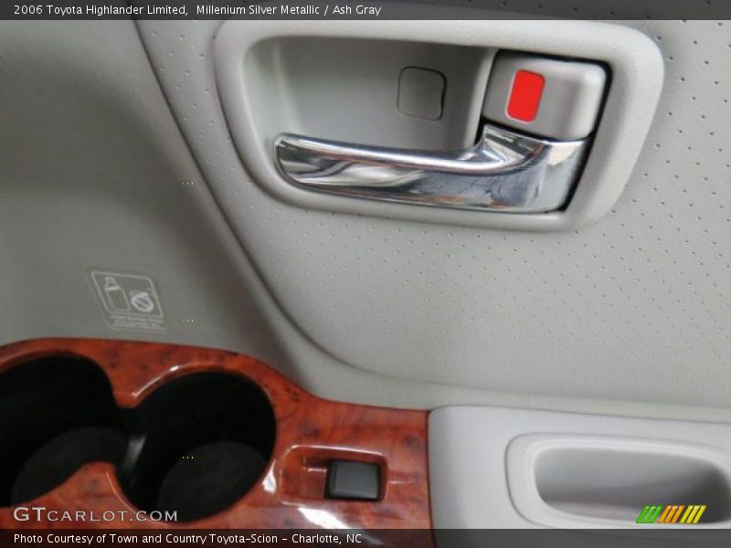 Millenium Silver Metallic / Ash Gray 2006 Toyota Highlander Limited