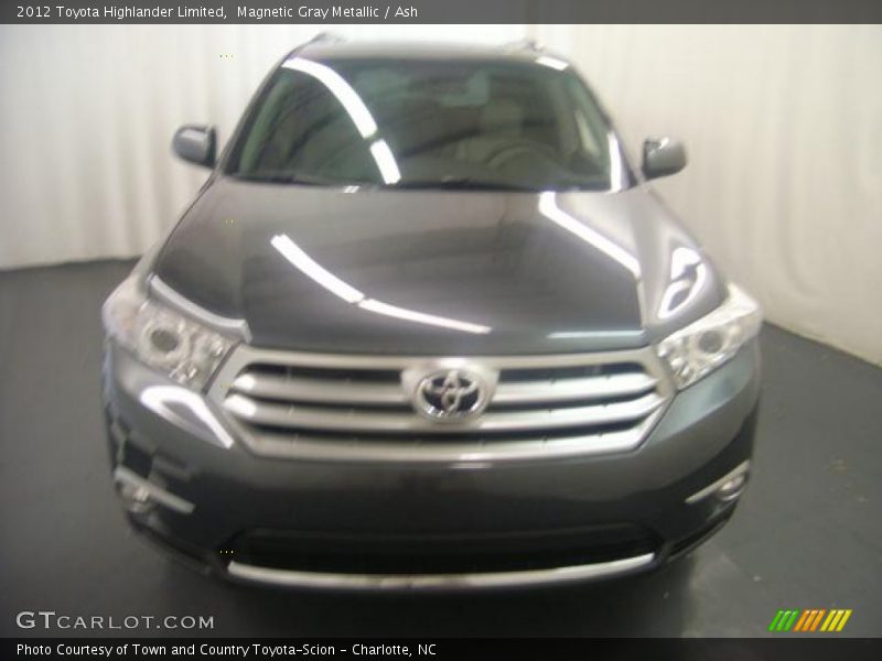 Magnetic Gray Metallic / Ash 2012 Toyota Highlander Limited