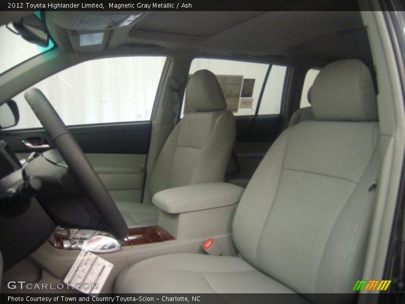 Magnetic Gray Metallic / Ash 2012 Toyota Highlander Limited