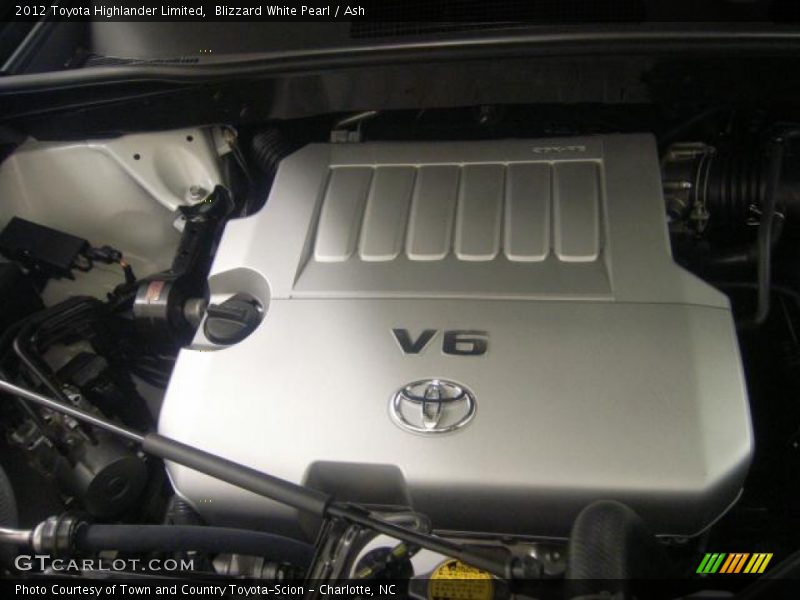 Blizzard White Pearl / Ash 2012 Toyota Highlander Limited