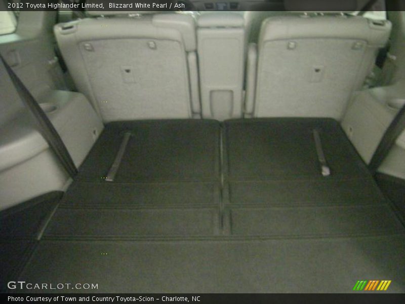 Blizzard White Pearl / Ash 2012 Toyota Highlander Limited