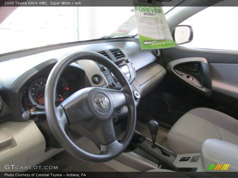 Super White / Ash 2006 Toyota RAV4 4WD