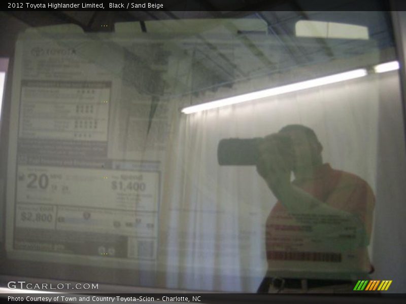 Black / Sand Beige 2012 Toyota Highlander Limited