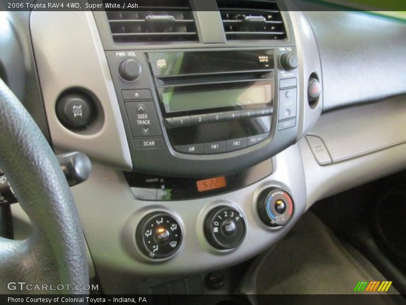 Super White / Ash 2006 Toyota RAV4 4WD