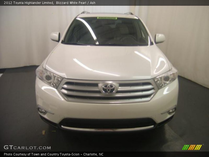 Blizzard White Pearl / Ash 2012 Toyota Highlander Limited