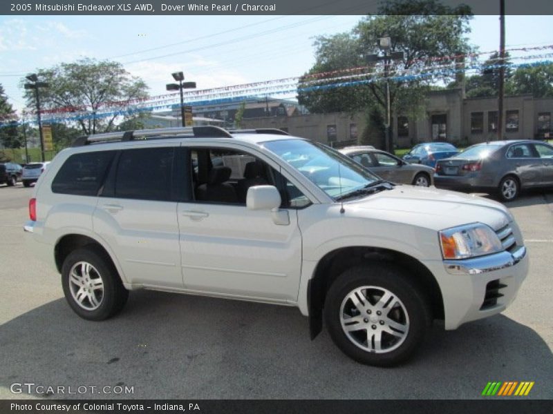Dover White Pearl / Charcoal 2005 Mitsubishi Endeavor XLS AWD