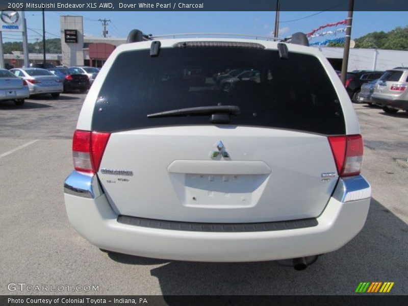 Dover White Pearl / Charcoal 2005 Mitsubishi Endeavor XLS AWD