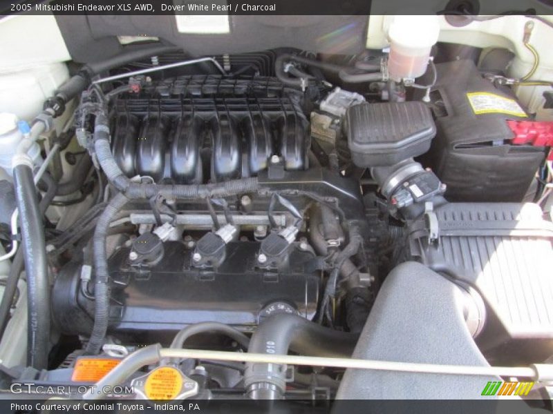 Dover White Pearl / Charcoal 2005 Mitsubishi Endeavor XLS AWD