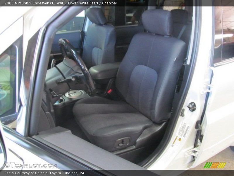 Dover White Pearl / Charcoal 2005 Mitsubishi Endeavor XLS AWD