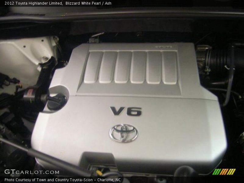 Blizzard White Pearl / Ash 2012 Toyota Highlander Limited