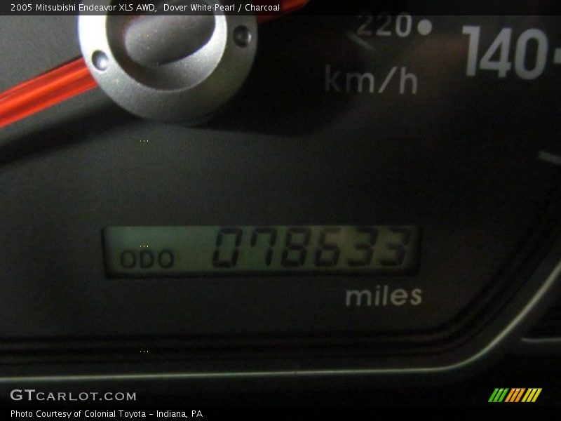 Dover White Pearl / Charcoal 2005 Mitsubishi Endeavor XLS AWD