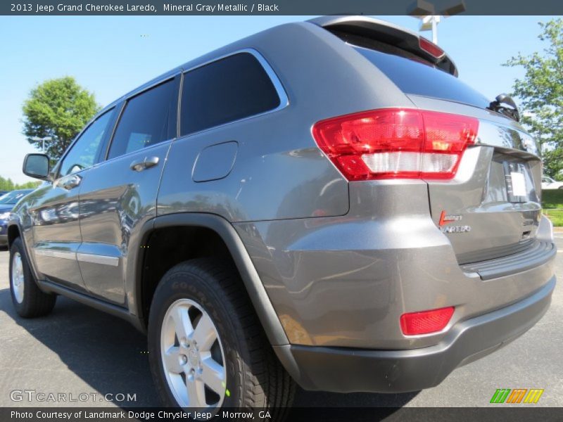 Mineral Gray Metallic / Black 2013 Jeep Grand Cherokee Laredo