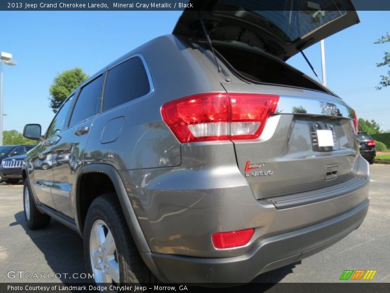 Mineral Gray Metallic / Black 2013 Jeep Grand Cherokee Laredo