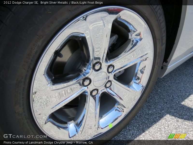 Bright Silver Metallic / Black/Light Frost Beige 2012 Dodge Charger SE