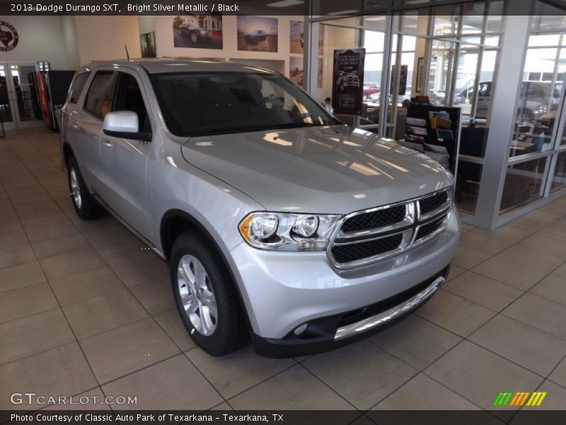 Front 3/4 View of 2013 Durango SXT