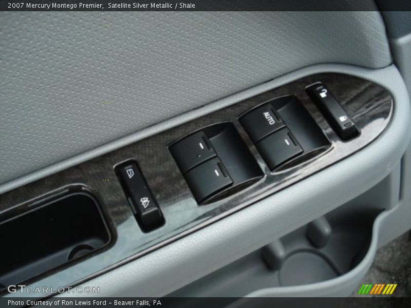 Satellite Silver Metallic / Shale 2007 Mercury Montego Premier
