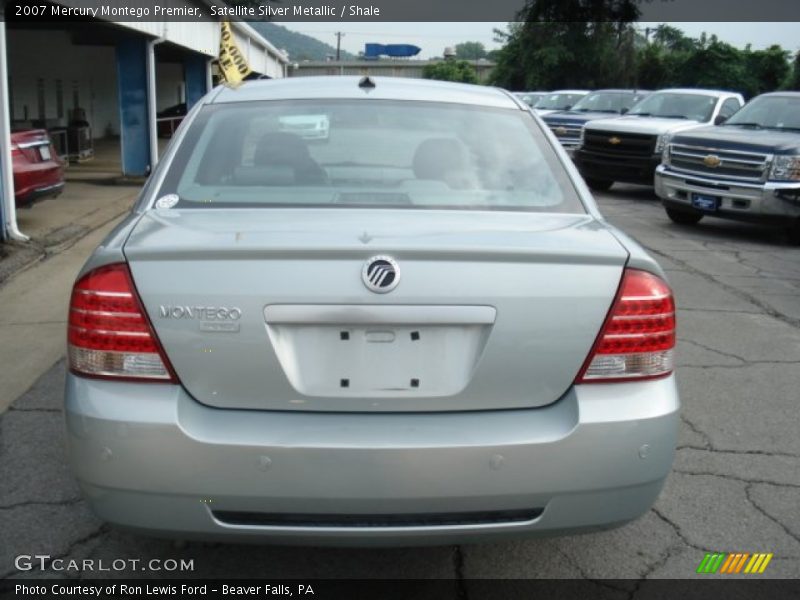 Satellite Silver Metallic / Shale 2007 Mercury Montego Premier