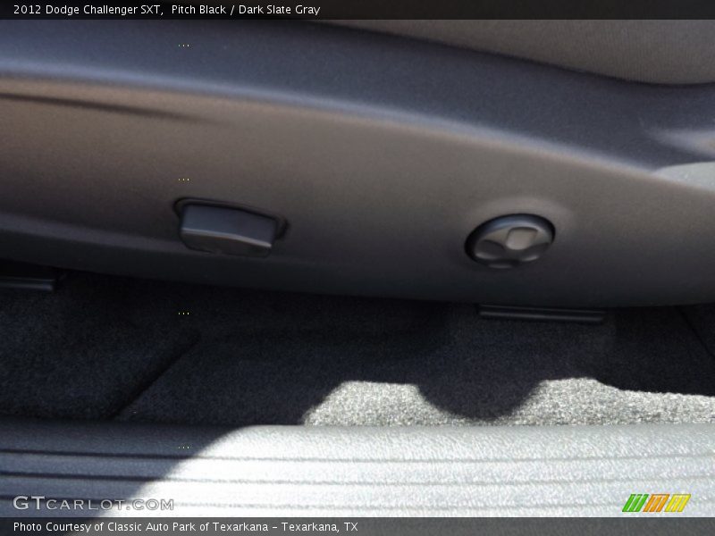 Pitch Black / Dark Slate Gray 2012 Dodge Challenger SXT