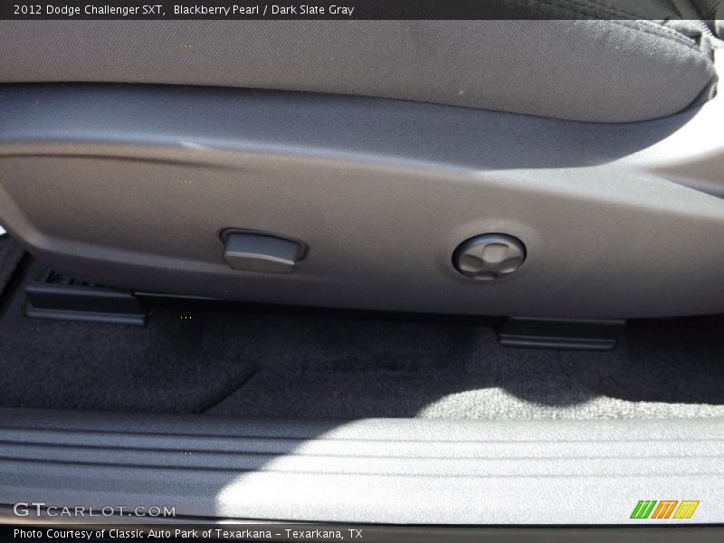Blackberry Pearl / Dark Slate Gray 2012 Dodge Challenger SXT