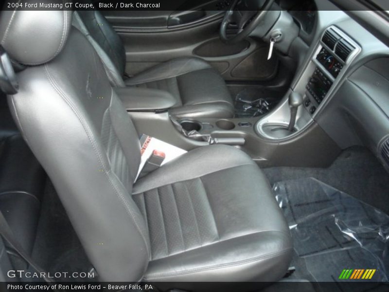 Black / Dark Charcoal 2004 Ford Mustang GT Coupe