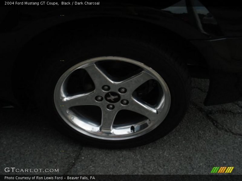 Black / Dark Charcoal 2004 Ford Mustang GT Coupe