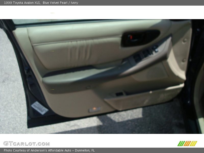 Blue Velvet Pearl / Ivory 1999 Toyota Avalon XLS