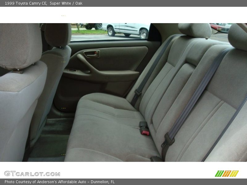 Super White / Oak 1999 Toyota Camry CE