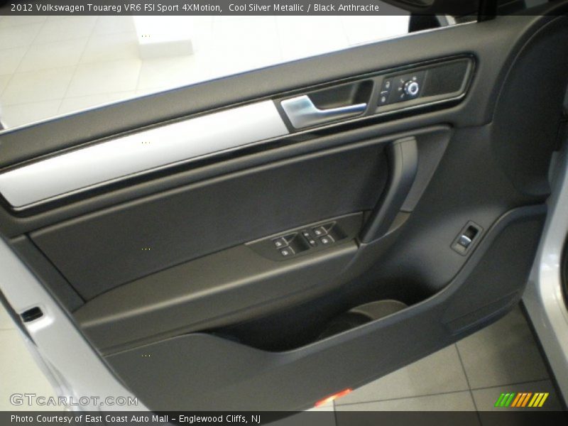 Cool Silver Metallic / Black Anthracite 2012 Volkswagen Touareg VR6 FSI Sport 4XMotion