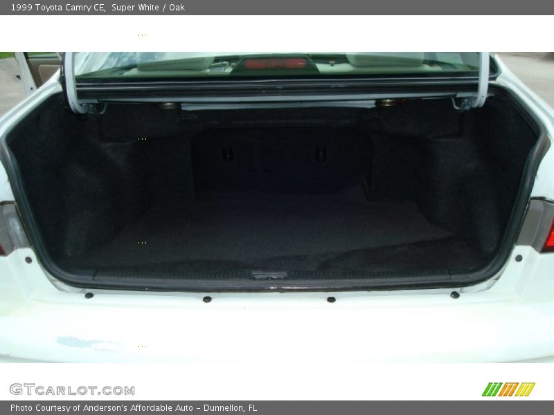 Super White / Oak 1999 Toyota Camry CE