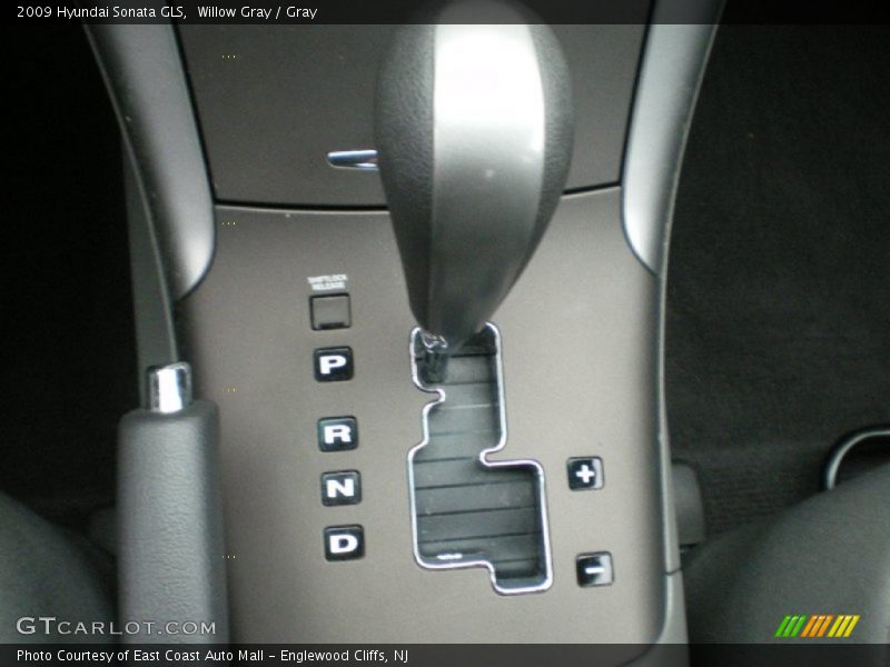 Willow Gray / Gray 2009 Hyundai Sonata GLS