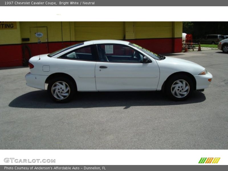 Bright White / Neutral 1997 Chevrolet Cavalier Coupe
