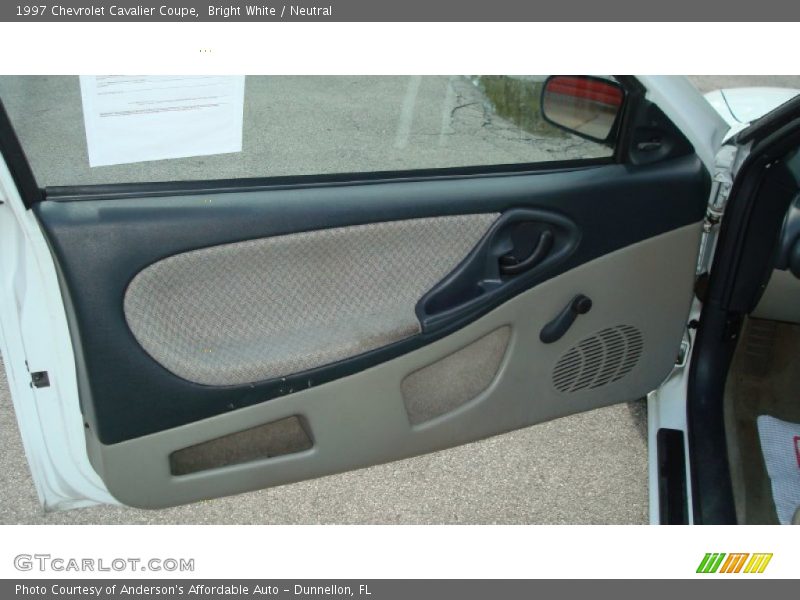 Bright White / Neutral 1997 Chevrolet Cavalier Coupe