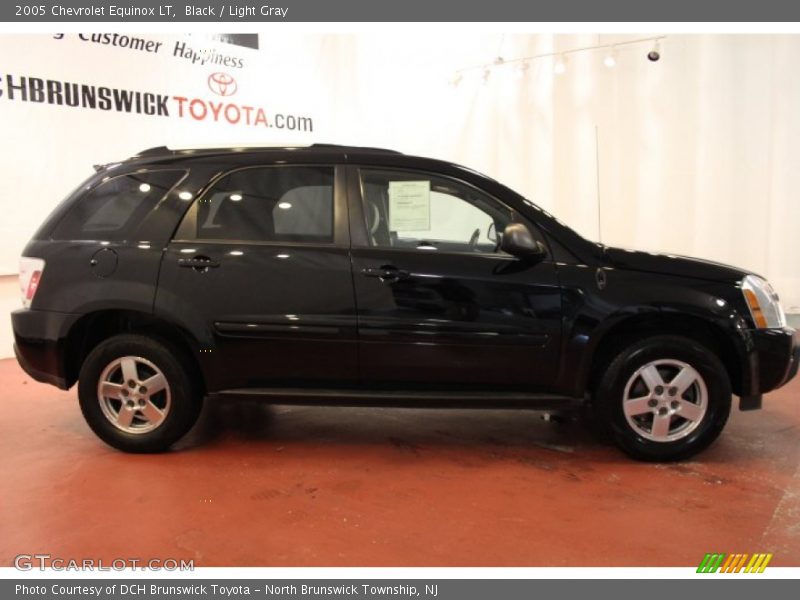 Black / Light Gray 2005 Chevrolet Equinox LT