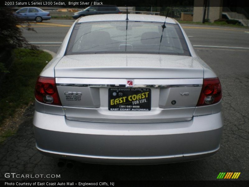 Bright Silver / Black 2003 Saturn L Series L300 Sedan
