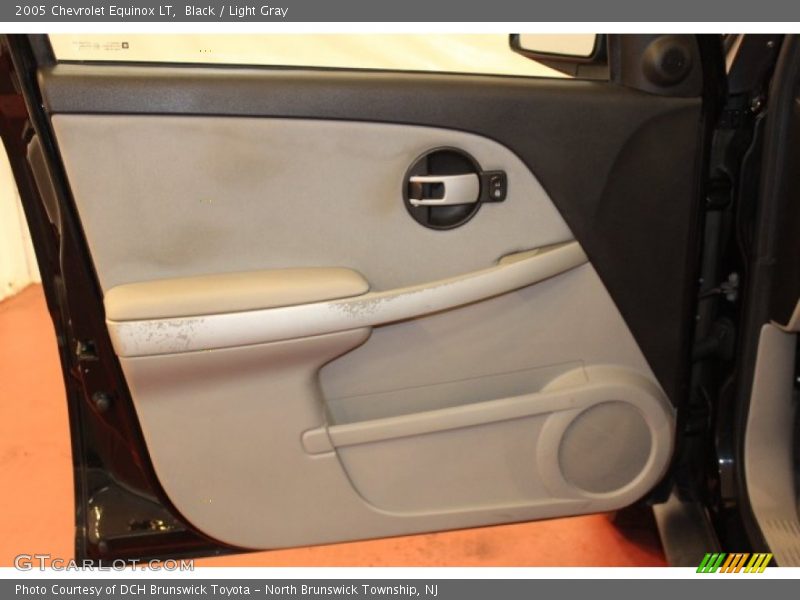 Black / Light Gray 2005 Chevrolet Equinox LT