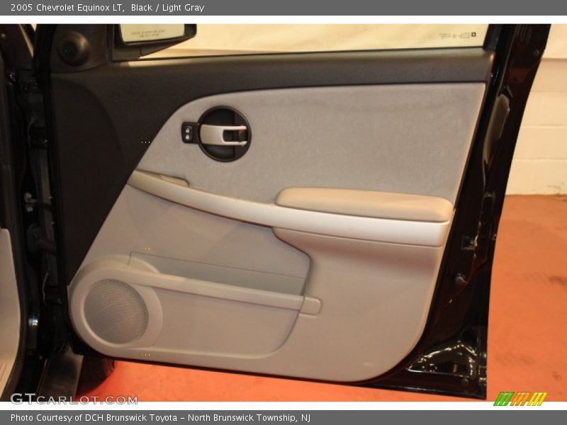 Black / Light Gray 2005 Chevrolet Equinox LT