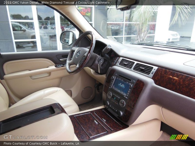 White Diamond Tintcoat / Cocoa/Light Cashmere 2011 GMC Yukon Denali