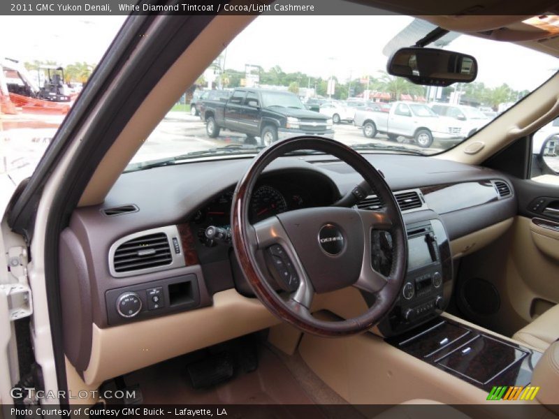 White Diamond Tintcoat / Cocoa/Light Cashmere 2011 GMC Yukon Denali