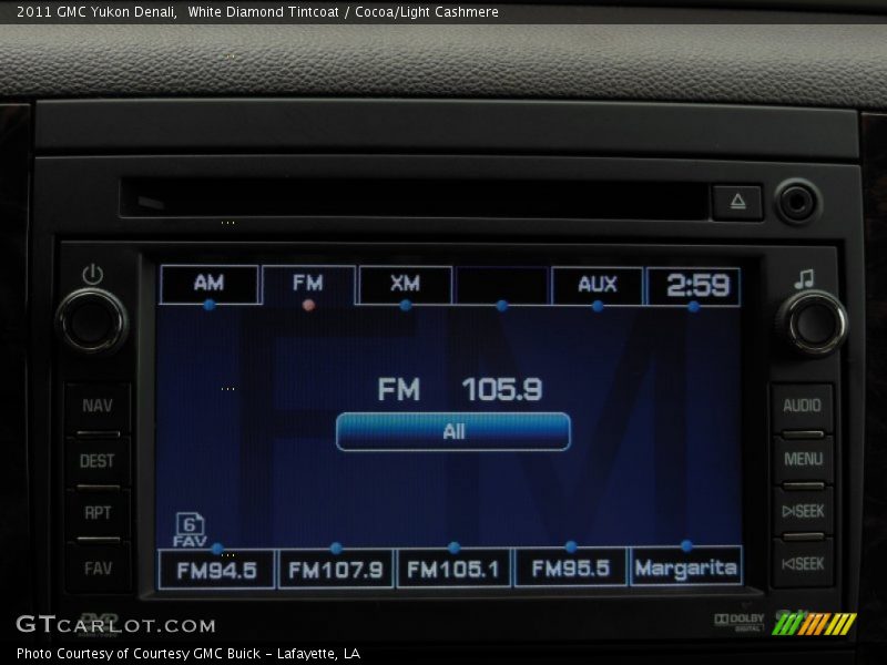 White Diamond Tintcoat / Cocoa/Light Cashmere 2011 GMC Yukon Denali