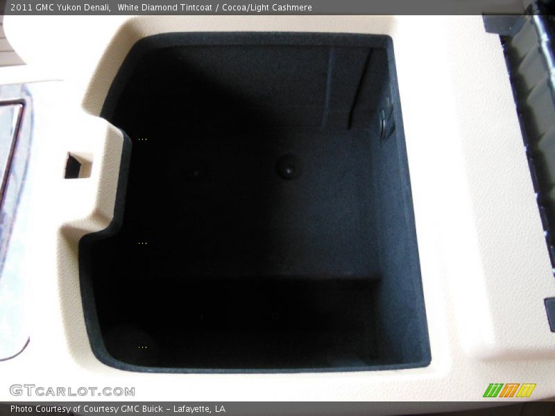 White Diamond Tintcoat / Cocoa/Light Cashmere 2011 GMC Yukon Denali