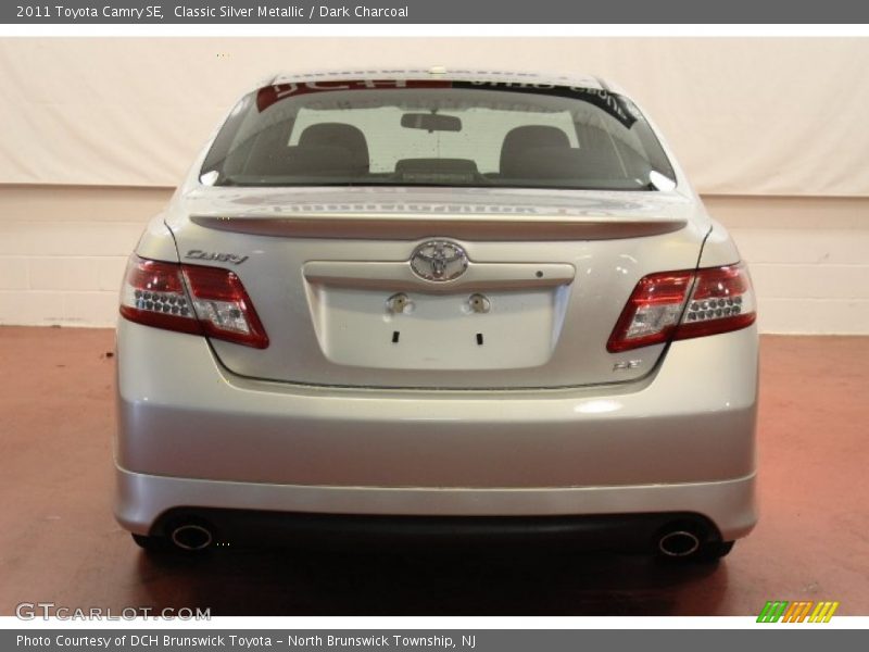 Classic Silver Metallic / Dark Charcoal 2011 Toyota Camry SE