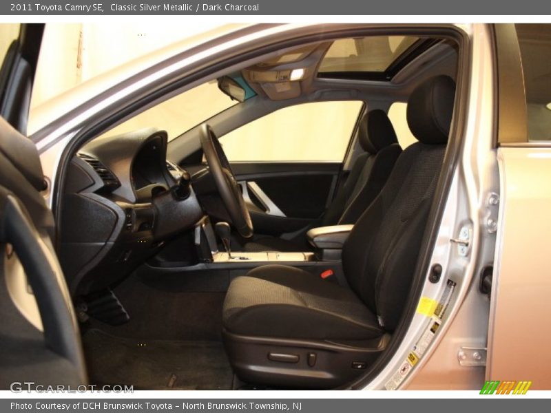 Classic Silver Metallic / Dark Charcoal 2011 Toyota Camry SE