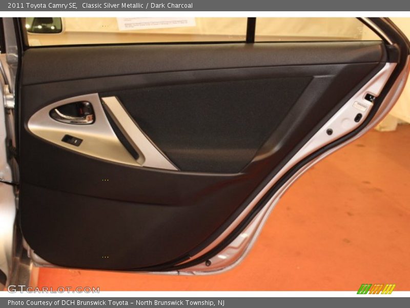 Classic Silver Metallic / Dark Charcoal 2011 Toyota Camry SE