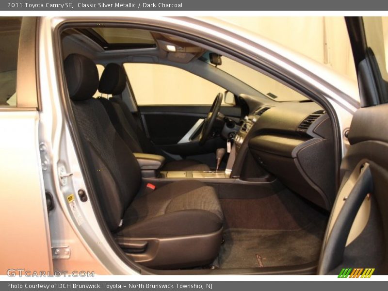 Classic Silver Metallic / Dark Charcoal 2011 Toyota Camry SE