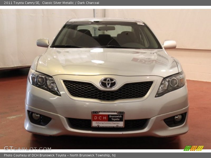 Classic Silver Metallic / Dark Charcoal 2011 Toyota Camry SE