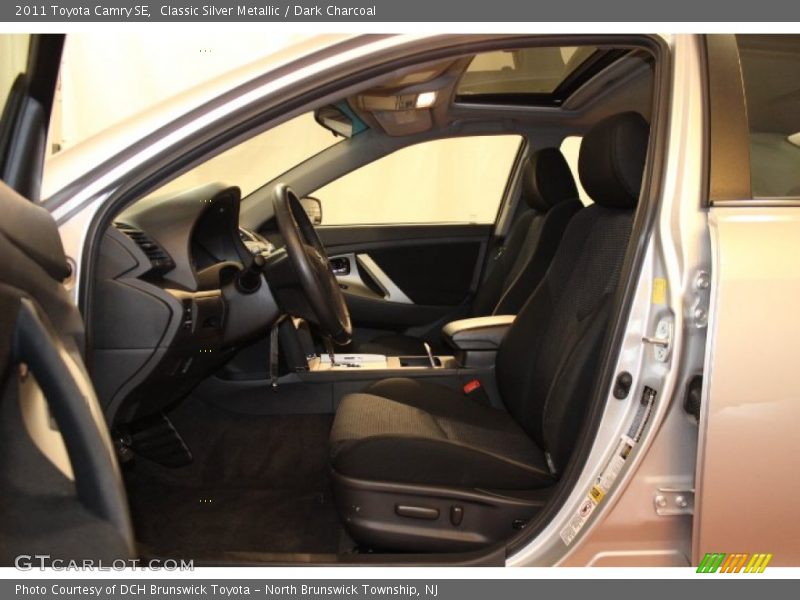 Classic Silver Metallic / Dark Charcoal 2011 Toyota Camry SE